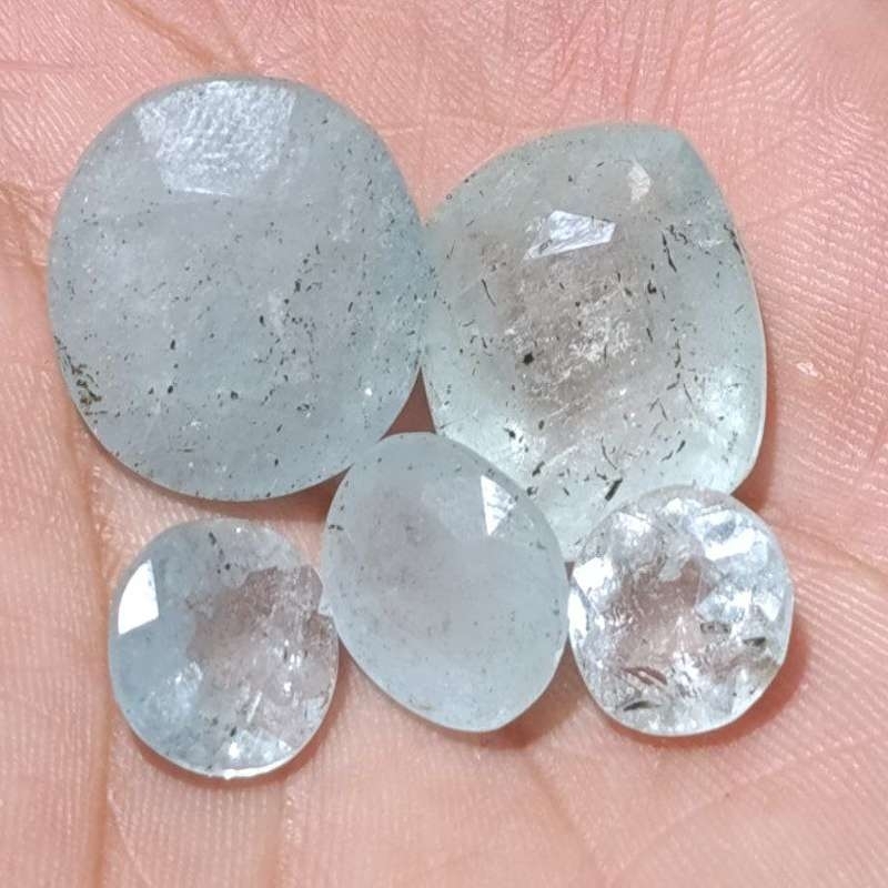 بارخانه ۵ عدد آکوامارین افغانستان با کیفیت و خوش رنگ کد 999367 بارخانه ۵ عدد آکوامارین افغانستان با کیفیت و خوش رنگ کد 999367